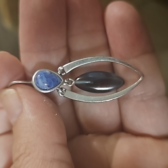 Kenneth Cole Reaction Sodalite Dangle Earrings - Picture 4 of 4